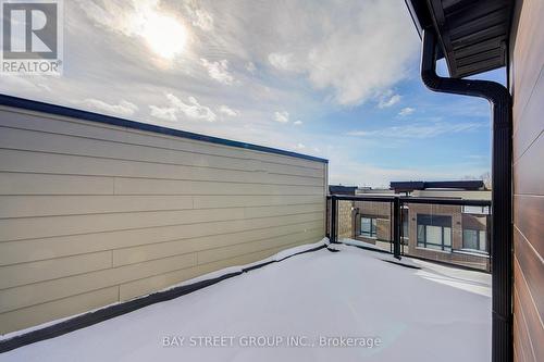 51 Credit Lane, Richmond Hill, ON - Outdoor With Exterior