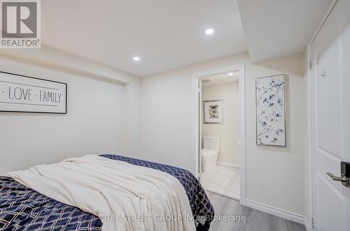 51 Credit Lane, Richmond Hill, ON - Indoor Photo Showing Bedroom