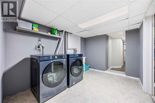 2346 Sydenham Avenue, St Clair, ON - Indoor Photo Showing Laundry Room