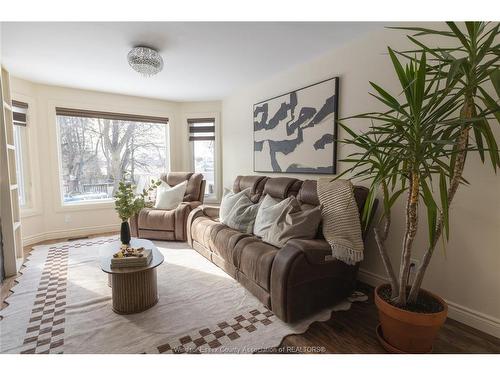 233 Old Tecumseh, Lakeshore, ON 