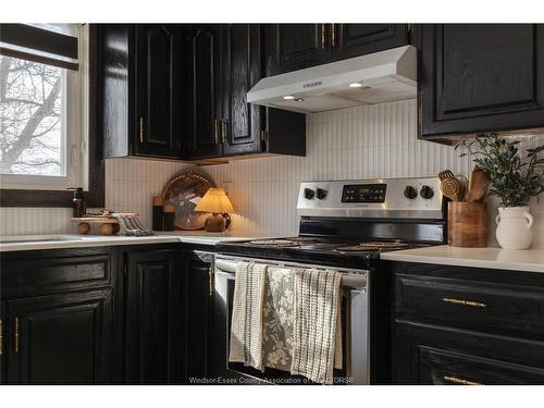 233 Old Tecumseh, Lakeshore, ON 