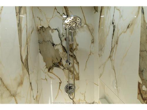 233 Old Tecumseh, Lakeshore, ON 