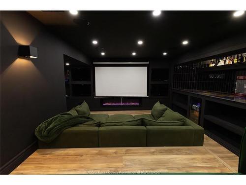 233 Old Tecumseh, Lakeshore, ON 