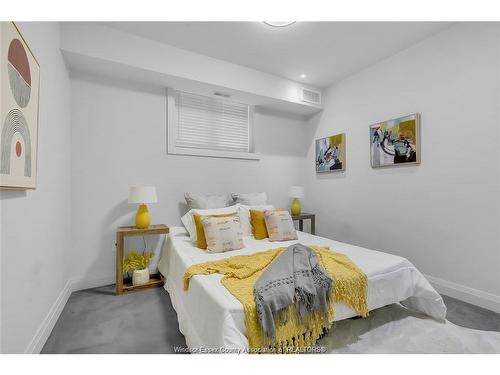 301-233 Watson, Windsor, ON 