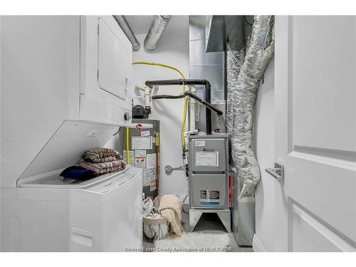 301-233 Watson, Windsor, ON 