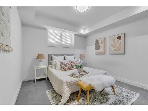 301-233 Watson, Windsor, ON 