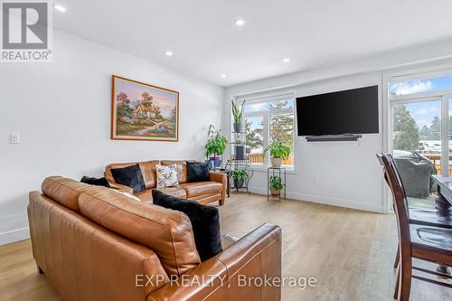 26 - 1870 Aldersbrook Gate, London North (North S), ON 