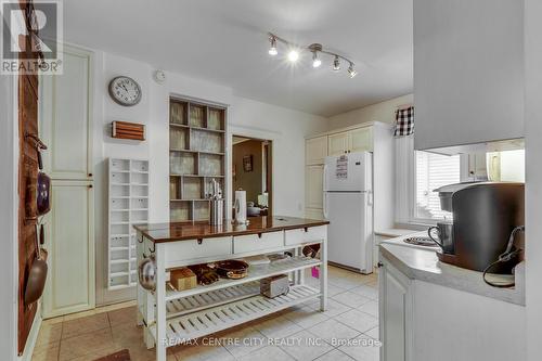 430 Kathleen Avenue, London East (East H), ON - Indoor Photo Showing Kitchen