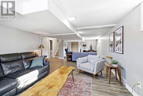 1057 Roy Avenue, Cornwall, ON - Indoor Photo Showing Living Room