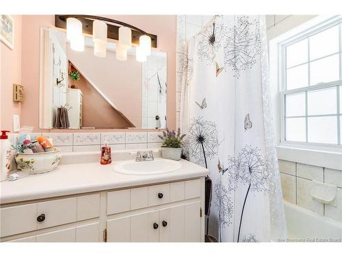 74 Highfield Rd, Douglas, NB 