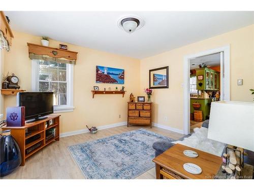 74 Highfield Rd, Douglas, NB 