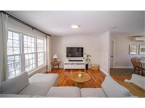 64 Thompson Ave, Burton, NB 