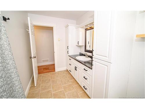 64 Thompson Ave, Burton, NB 