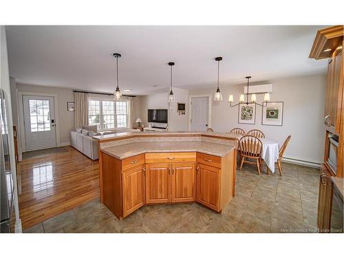 64 Thompson Ave, Burton, NB 