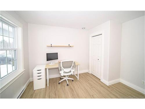 64 Thompson Ave, Burton, NB 