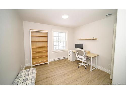 64 Thompson Ave, Burton, NB 