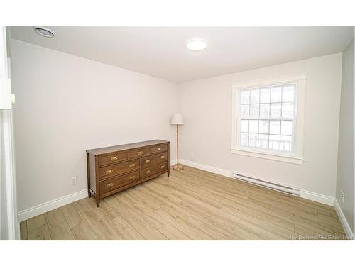 64 Thompson Ave, Burton, NB 