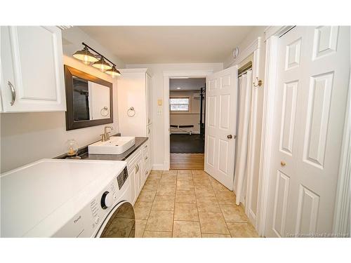 64 Thompson Ave, Burton, NB 