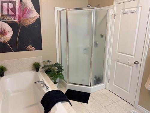 13 Oakwood Links Lane, Grand Bend, ON - Indoor Photo Showing Bathroom