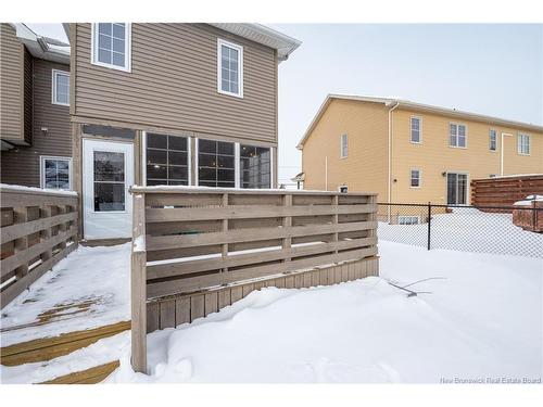 73 Lakeburn Ave, Dieppe, NB 