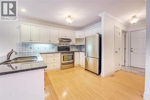 572 Valentina Street, Petrolia, ON - Indoor Photo Showing Kitchen With Double Sink
