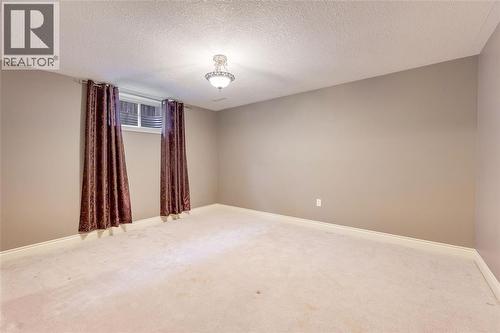572 Valentina Street, Petrolia, ON - Indoor Photo Showing Other Room