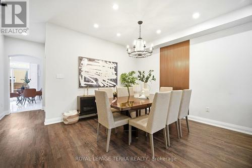 19 Scarlett Trail, Vaughan, ON - Indoor Photo Showing Dining Room