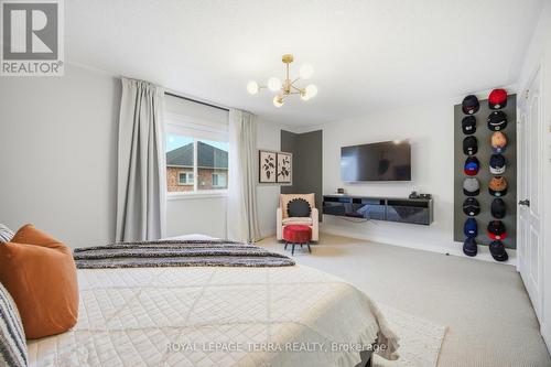 19 Scarlett Trail, Vaughan, ON - Indoor Photo Showing Bedroom