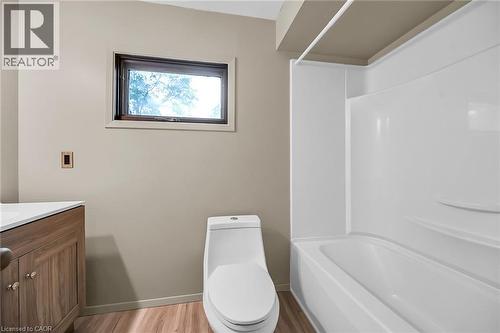 7 Greenock Street E, Port Dover, ON - Indoor Photo Showing Bathroom