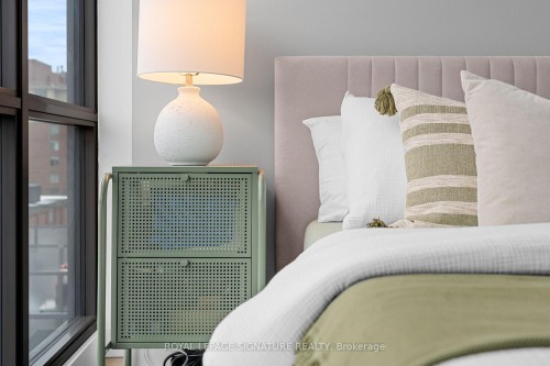 606-33 Mill Street, Toronto, ON - Indoor Photo Showing Bedroom