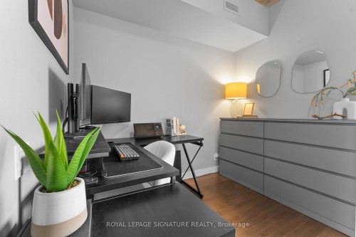 606-33 Mill Street, Toronto, ON - Indoor Photo Showing Other Room