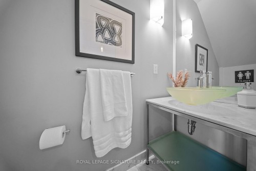 606-33 Mill Street, Toronto, ON - Indoor Photo Showing Bathroom