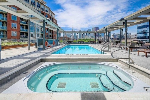 606-33 Mill Street, Toronto, ON - Outdoor With In Ground Pool