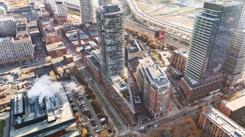 606-33 Mill Street, Toronto, ON - Outdoor