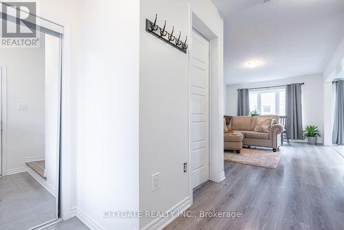69 Mcmonies Drive, Hamilton, ON - Indoor Photo Showing Other Room