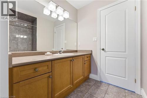 3 Holkham Avenue, Hamilton, ON - Indoor Photo Showing Bathroom