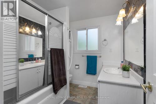 42 - 700 Harmony Road N, Oshawa (Pinecrest), ON - Indoor Photo Showing Bathroom