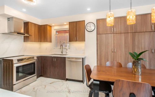 5596 Haddon Hall Road, Mississauga, ON - Indoor