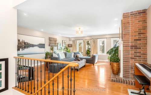 5596 Haddon Hall Road, Mississauga, ON - Indoor Photo Showing Other Room