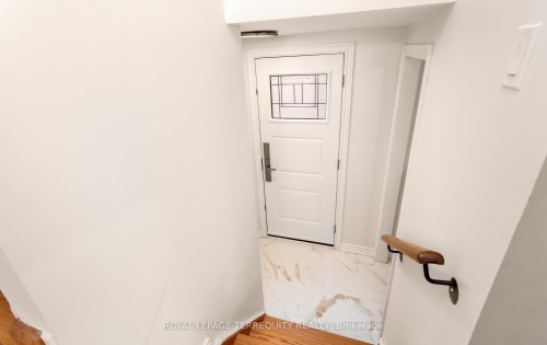 5596 Haddon Hall Road, Mississauga, ON - Indoor Photo Showing Other Room