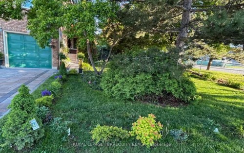 5596 Haddon Hall Road, Mississauga, ON - Outdoor