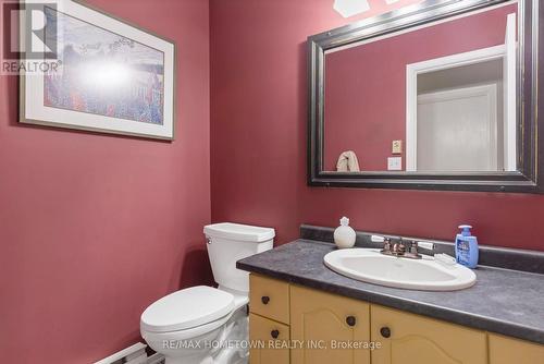 4 Meikle Drive, Augusta, ON - Indoor Photo Showing Bathroom