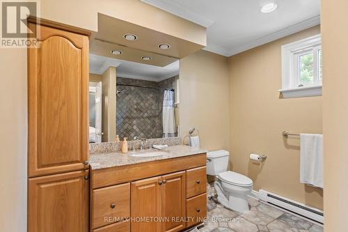 4 Meikle Drive, Augusta, ON - Indoor Photo Showing Bathroom
