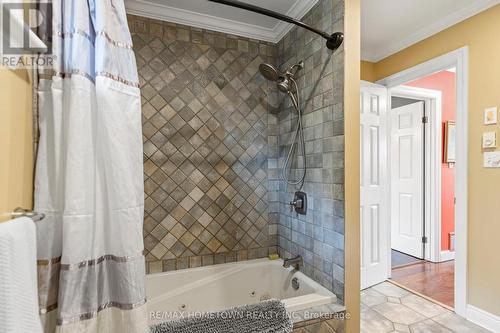 4 Meikle Drive, Augusta, ON - Indoor Photo Showing Bathroom