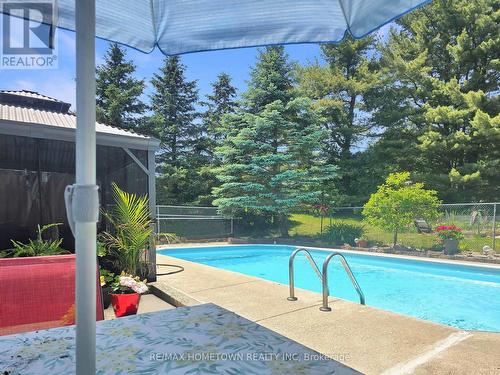 4 Meikle Drive, Augusta, ON - Outdoor With In Ground Pool