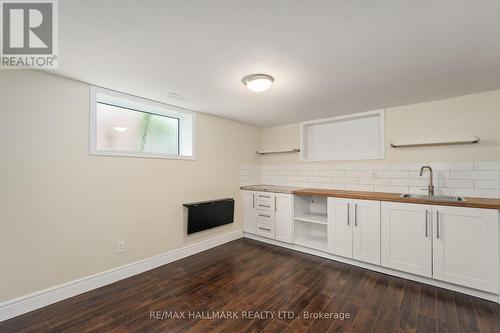 21 King High Avenue, Toronto, ON - Indoor Photo Showing Kitchen