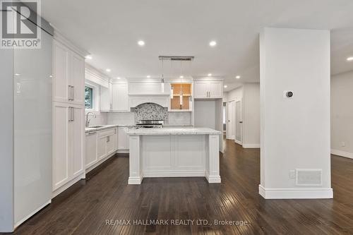 21 King High Avenue, Toronto, ON - Indoor Photo Showing Kitchen With Upgraded Kitchen