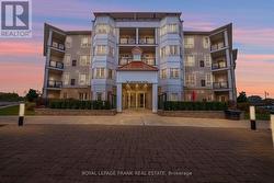 216 - 50 LAKEBREEZE DRIVE  Clarington (Newcastle), ON L1B 0V9