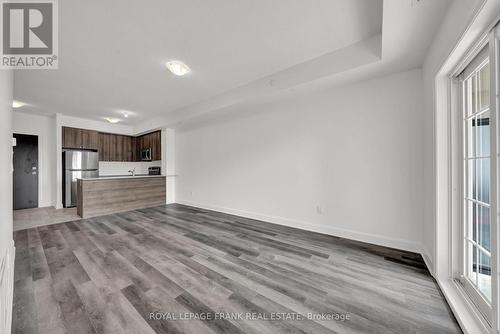 216 - 50 Lakebreeze Drive, Clarington (Newcastle), ON - Indoor Photo Showing Kitchen