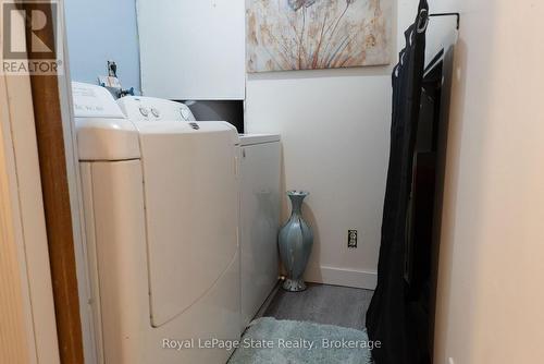 717 Knox Avenue, Hamilton (Parkview), ON - Indoor Photo Showing Laundry Room